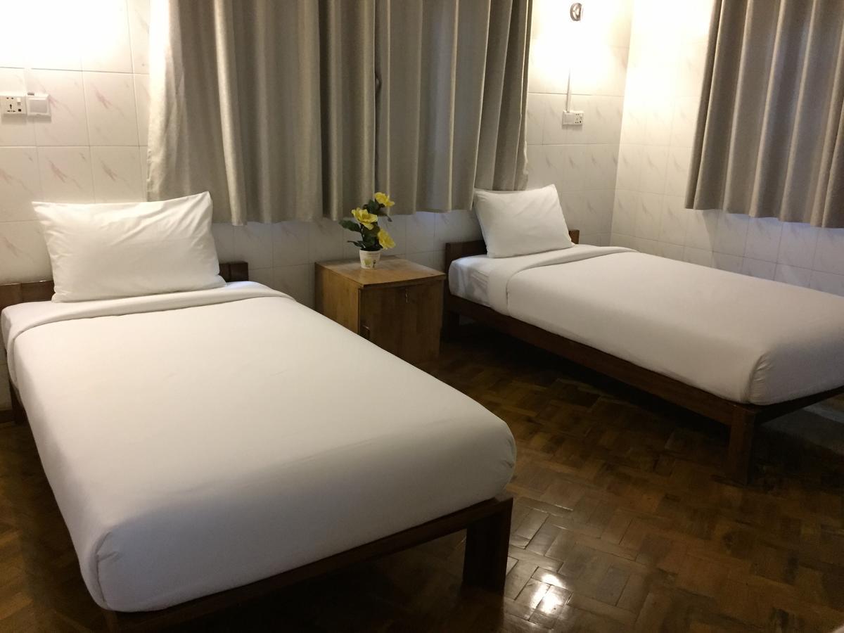 Celia Hostel Mandalaj Kültér fotó