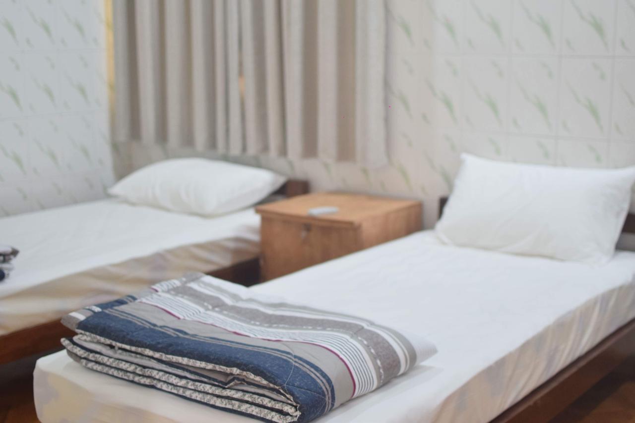 Celia Hostel Mandalaj Kültér fotó