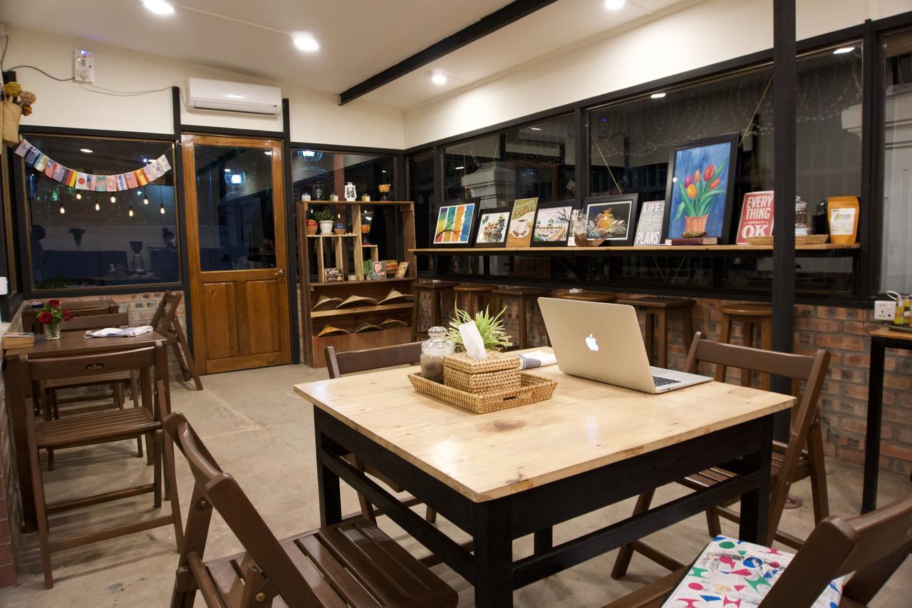 Celia Hostel Mandalaj Kültér fotó