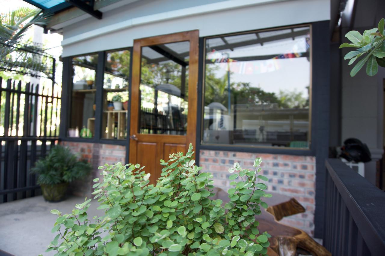 Celia Hostel Mandalaj Kültér fotó