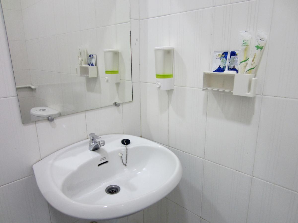 Celia Hostel Mandalaj Kültér fotó