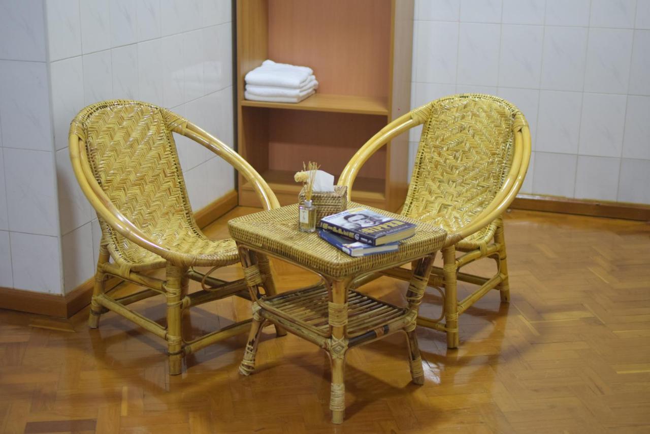 Celia Hostel Mandalaj Kültér fotó