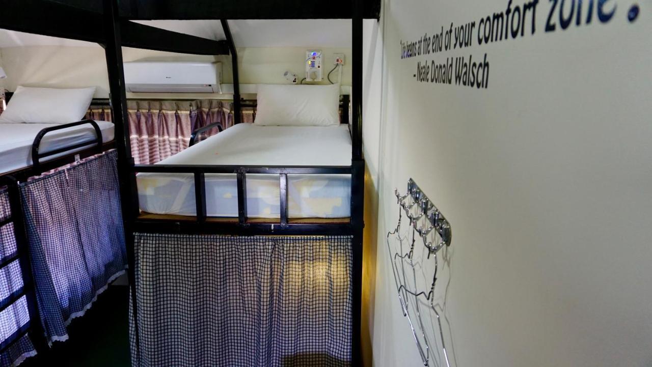 Celia Hostel Mandalaj Kültér fotó