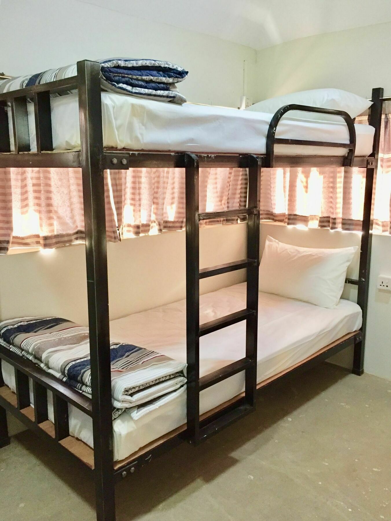 Celia Hostel Mandalaj Kültér fotó