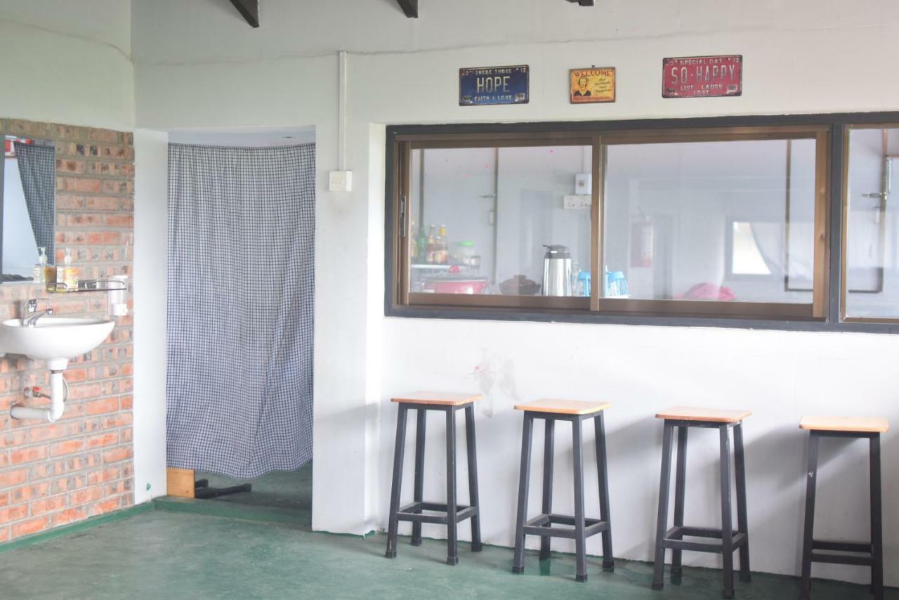 Celia Hostel Mandalaj Kültér fotó