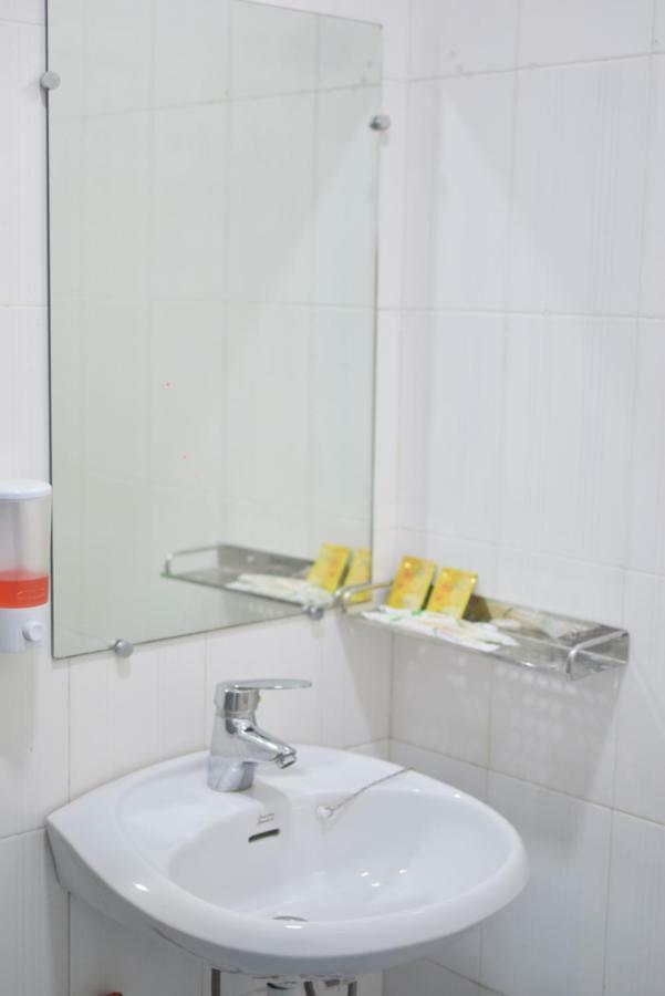 Celia Hostel Mandalaj Kültér fotó