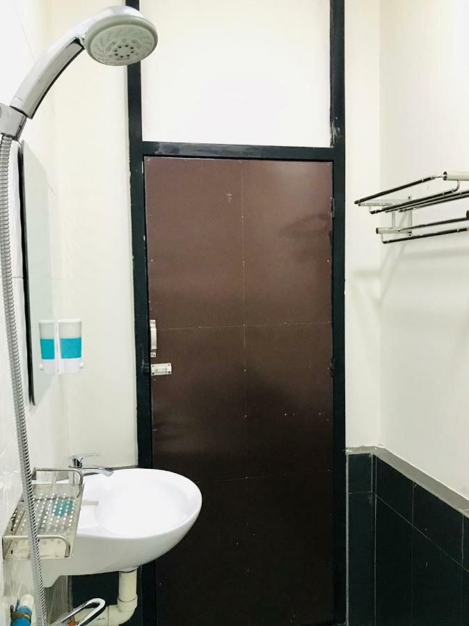 Celia Hostel Mandalaj Kültér fotó